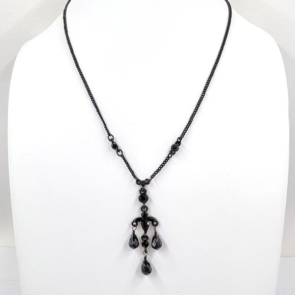 NWT - Guess - Black Beaded Dangle Stationary Pendant Black Chain 16” Necklace - Picture 2 of 8